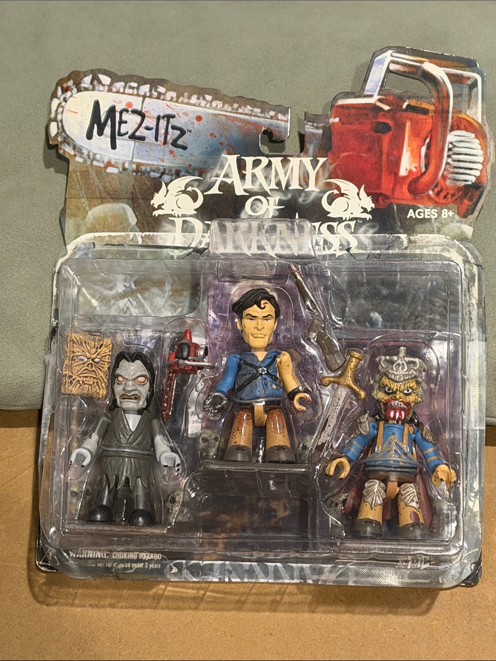 ARMY OF DARKNESS-3 figurines + accessories. OPENED. See photos for details.